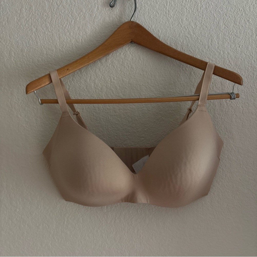 Knix Size 7 Seamless Nude Bra